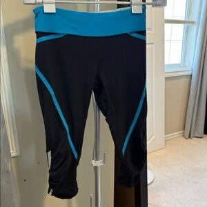 lululemon athletica Black Cropped Pants with Blue Accents